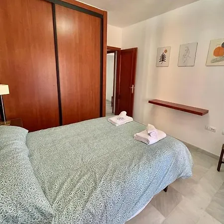 Faro Beach Apartment Fuengirola